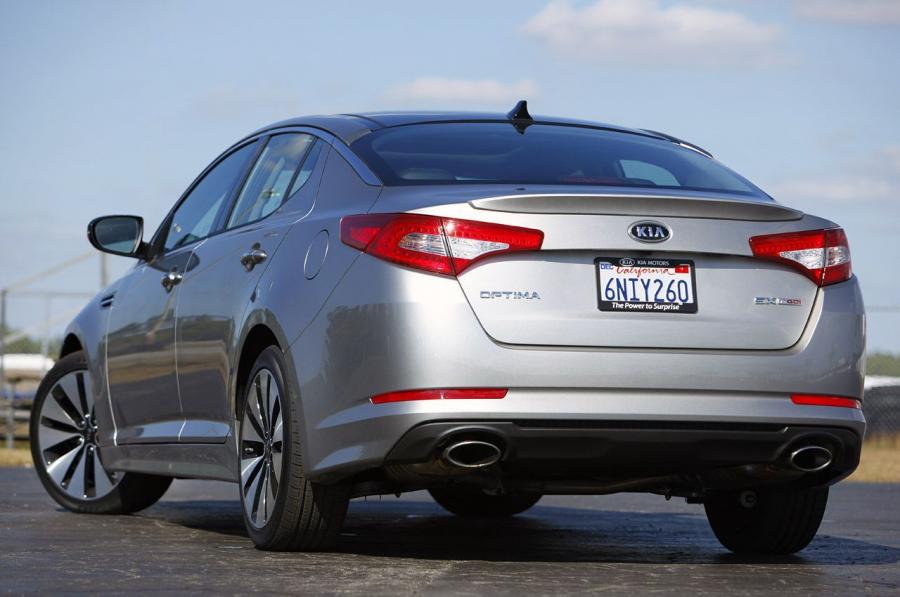  Kia Optima 2.0T 2011 года  (фото 27 из 38)